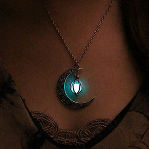 Moon Glowing Pendant