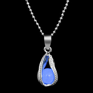 Moon Glowing Pendant